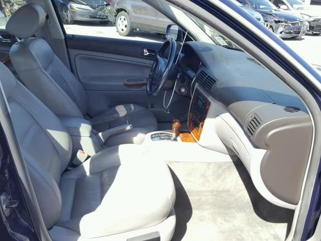 WVWYH63B93E131432 - 2003 VOLKSWAGEN PASSAT GLX 蓝色 照片 5