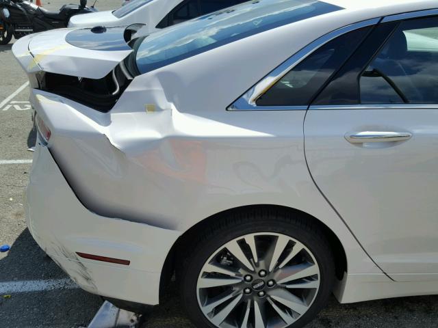 3LN6L5MUXHR655494 - 2017 LINCOLN MKZ HYBRID WHITE photo 9