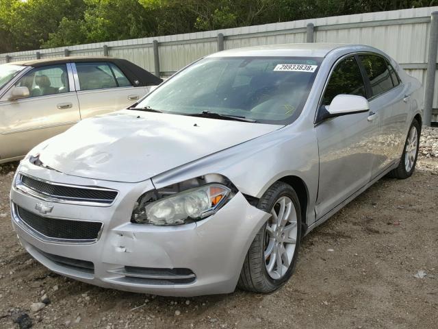 1G1ZC5E01AF175434 - 2010 CHEVROLET MALIBU 1LT ვერცხლისფერი ფოტო 2