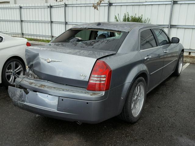 2C3LA63HX6H243693 - 2006 CHRYSLER 300C GRAY photo 4