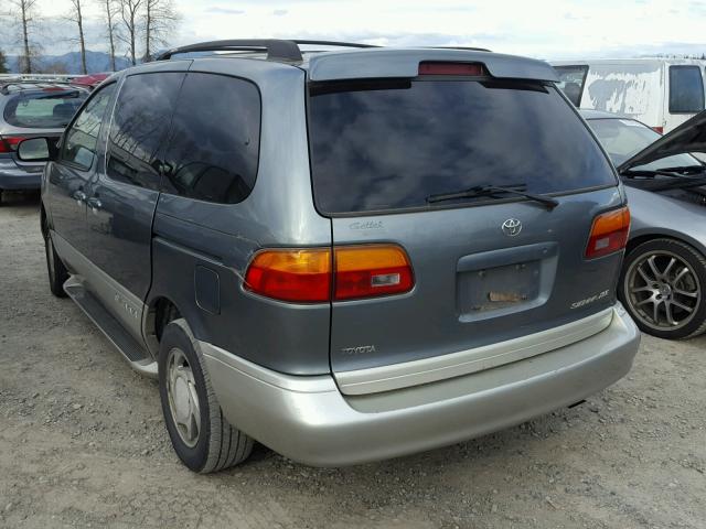 4T3ZF13C6WU002597 - 1998 TOYOTA SIENNA LE GRAY photo 3