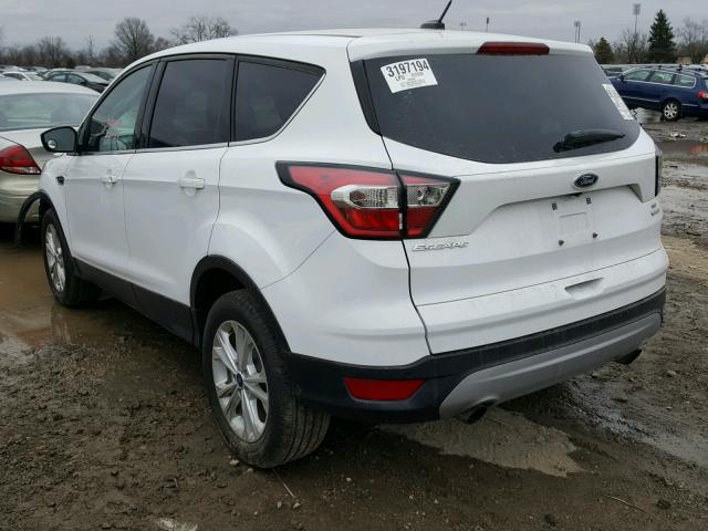 1FMCU0GD5HUD45146 - 2017 FORD ESCAPE SE WHITE photo 3