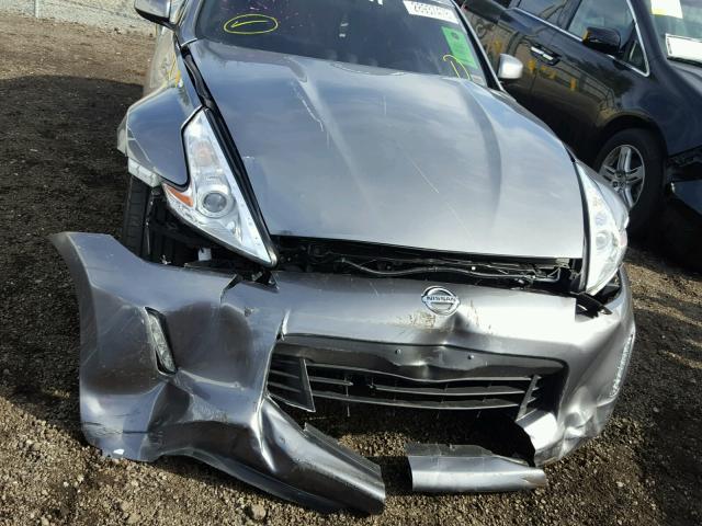 JN1AZ4EH8HM951649 - 2017 NISSAN 370Z BASE GRAY photo 9