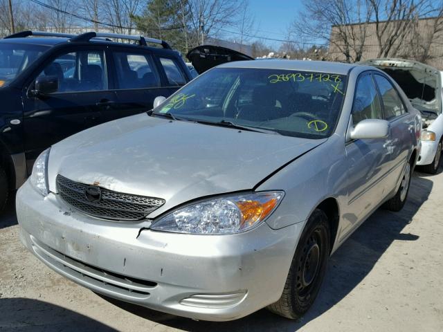 4T1BE32K43U151863 - 2003 TOYOTA CAMRY LE SILVER photo 2