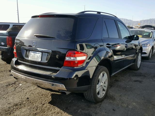 4JGBB75E86A069145 - 2006 MERCEDES-BENZ ML 500 BLACK photo 4