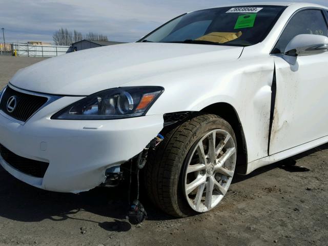 JTHCE5C20B5000741 - 2011 LEXUS IS 350 WHITE photo 9