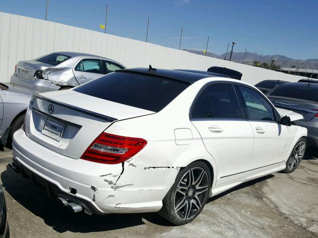 WDDGF5HB2EA916783 - 2014 MERCEDES-BENZ C 350 WHITE photo 4