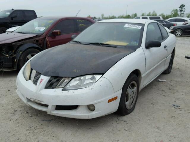 3G2JB12F25S108274 - 2005 PONTIAC SUNFIRE WHITE photo 2