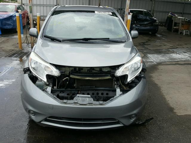 3N1CE2CP8EL390376 - 2014 NISSAN VERSA NOTE GRAY photo 9