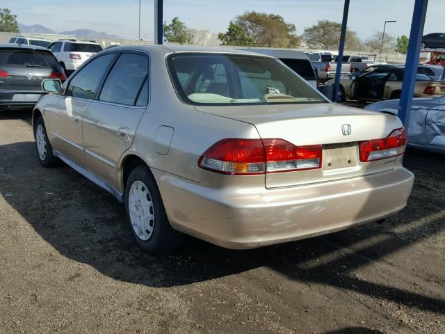 JHMCG66511C009190 - 2001 HONDA ACCORD LX GOLD photo 3