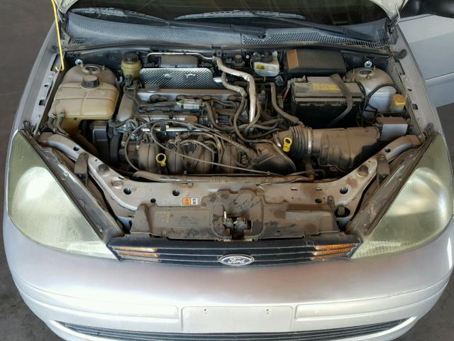 1FAFP34Z03W254265 - 2003 FORD FOCUS SE C SILVER photo 7