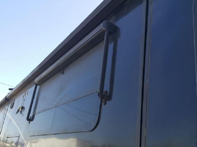 4VZVU1E93HC081821 - 2017 ENTE MOTORHOME BLACK photo 19