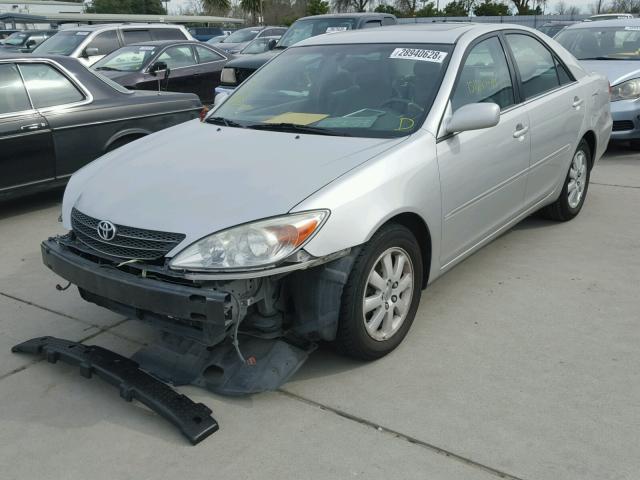 4T1BF30KX4U065295 - 2004 TOYOTA CAMRY LE SILVER photo 2