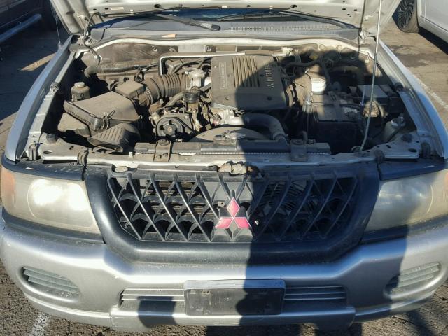 JA4LS21H61P010364 - 2001 MITSUBISHI MONTERO SP GRAY photo 7