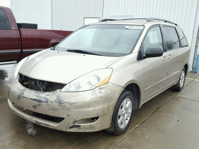 5TDZK23C48S170647 - 2008 TOYOTA SIENNA CE GOLD photo 2