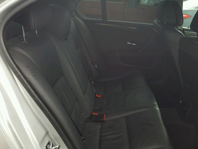 WBANV93598CZ69984 - 2008 BMW 535 XI Сріблястий фото 6