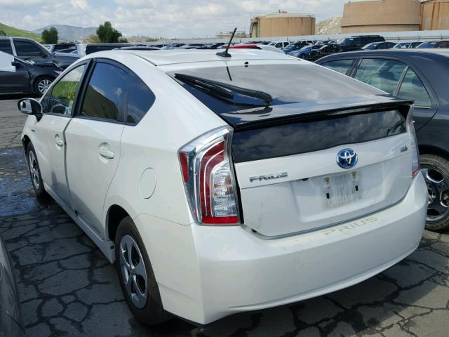 JTDKN3DU8F0483500 - 2015 TOYOTA PRIUS WHITE photo 3