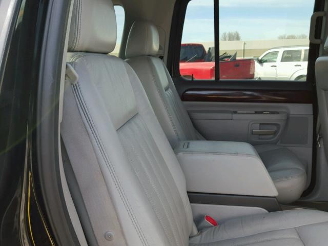 5LMEU88H94ZJ12115 - 2004 LINCOLN AVIATOR 黑色 照片 6