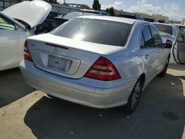 WDBRF54H57A927601 - 2007 MERCEDES-BENZ C 280 SILVER photo 4