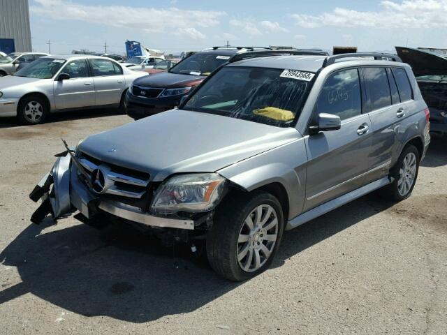 WDCGG8HBXAF455509 - 2010 MERCEDES-BENZ GLK 350 4M SILVER photo 2