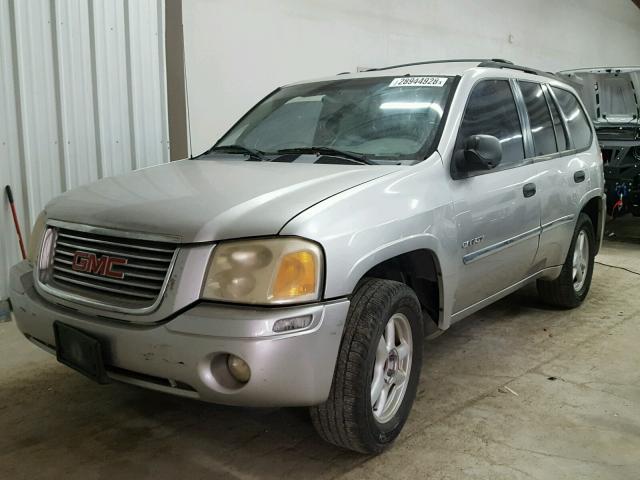 1GKDS13S162130045 - 2006 GMC ENVOY SILVER photo 2