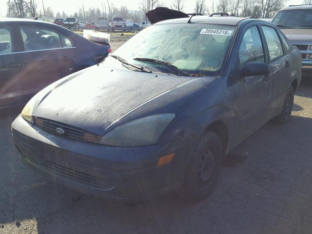 1FAFP33P64W173952 - 2004 FORD FOCUS LX BLUE photo 2