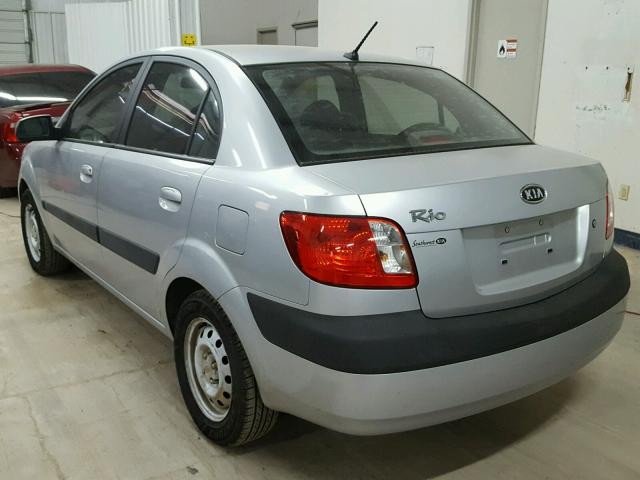 KNADE123376188971 - 2007 KIA RIO BASE SILVER photo 3