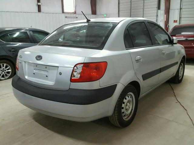 KNADE123376188971 - 2007 KIA RIO BASE SILVER photo 4