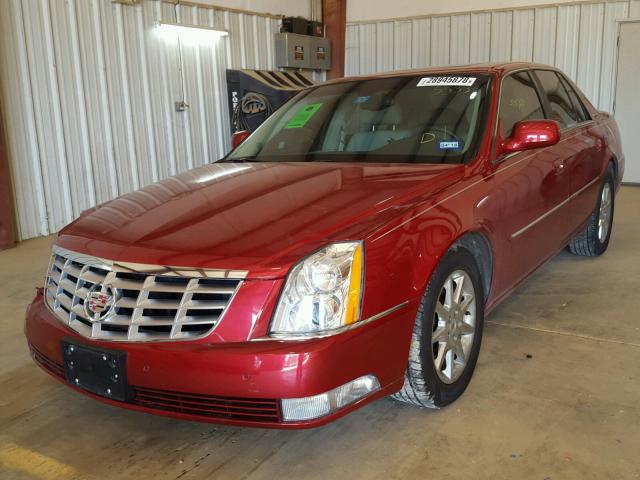 1G6KD5E63BU125533 - 2011 CADILLAC DTS LUXURY RED photo 2