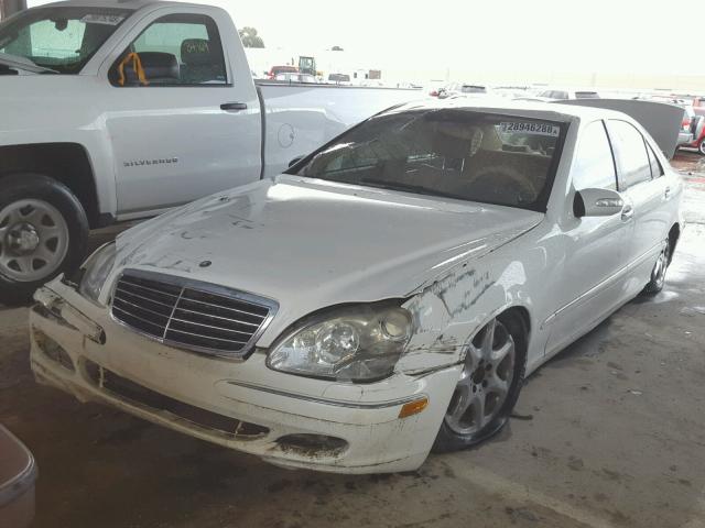 WDBNG84J56A464812 - 2006 MERCEDES-BENZ S 500 4MAT WHITE photo 2