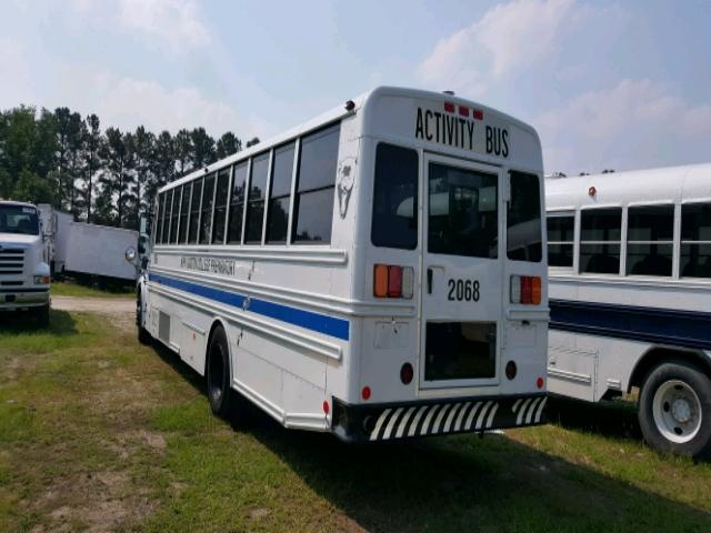 4UZABRDT4GCGR4707 - 2016 FREIGHTLINER CHASSIS B2 WHITE photo 3