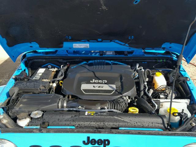 1C4AJWBG0HL629704 - 2017 JEEP WRANGLER S BLUE photo 7