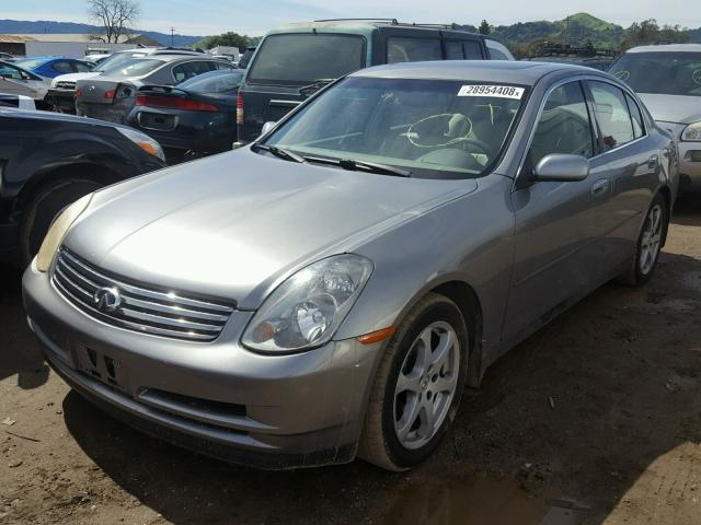 JNKCV51E74M113639 - 2004 INFINITI G35 SILVER photo 2