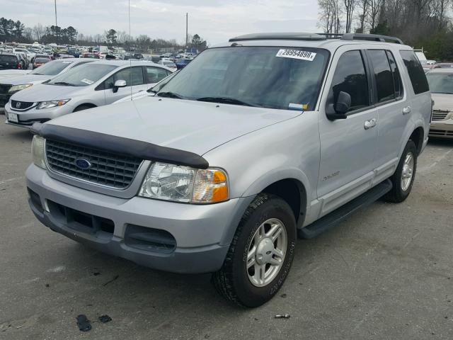 1FMZU73E52UC21659 - 2002 FORD EXPLORER X SILVER photo 2