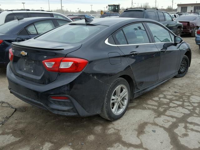 1G1BE5SM2H7267837 - 2017 CHEVROLET CRUZE LT BLACK photo 4