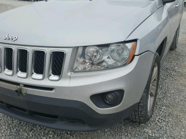 1J4NF1FB5BD227452 - 2011 JEEP COMPASS SP SILVER photo 9