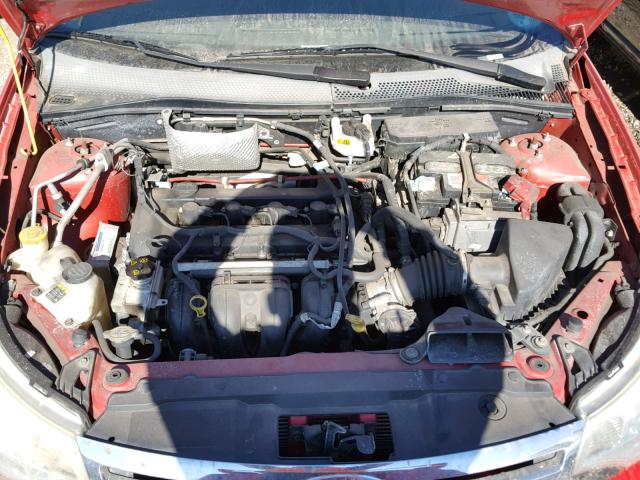 1FAHP33N28W140279 - 2008 FORD FOCUS SE RED photo 7