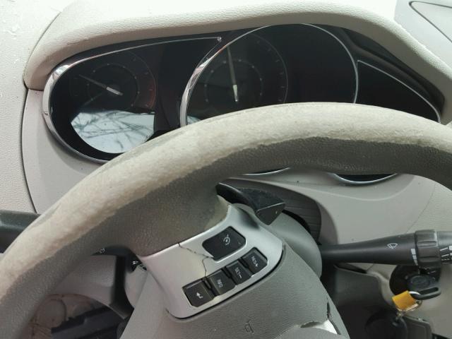 1G1ZC5EB8AF140441 - 2010 CHEVROLET MALIBU 1LT SILVER photo 8