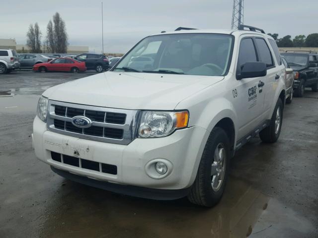 1FMCU0D7XCKA07891 - 2012 FORD ESCAPE XLT WHITE photo 2