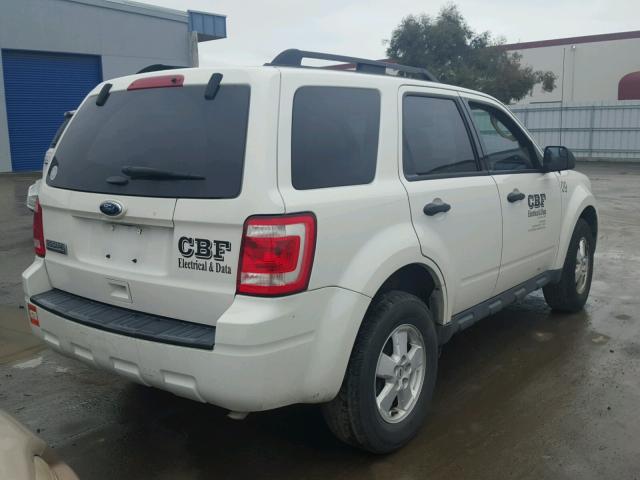 1FMCU0D7XCKA07891 - 2012 FORD ESCAPE XLT WHITE photo 4