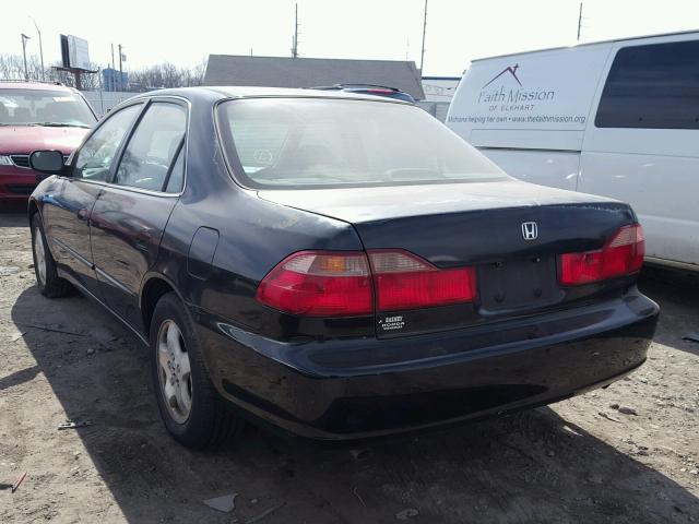 1HGCG1659XA038043 - 1999 HONDA ACCORD EX BLACK photo 3