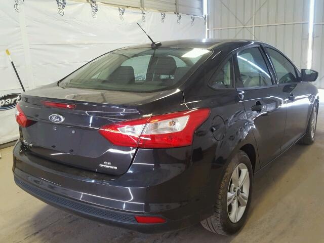 1FADP3F2XDL359731 - 2013 FORD FOCUS SE BLACK photo 4