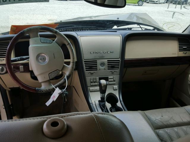 5LMEU68H75ZJ07890 - 2005 LINCOLN AVIATOR 金色 照片 9