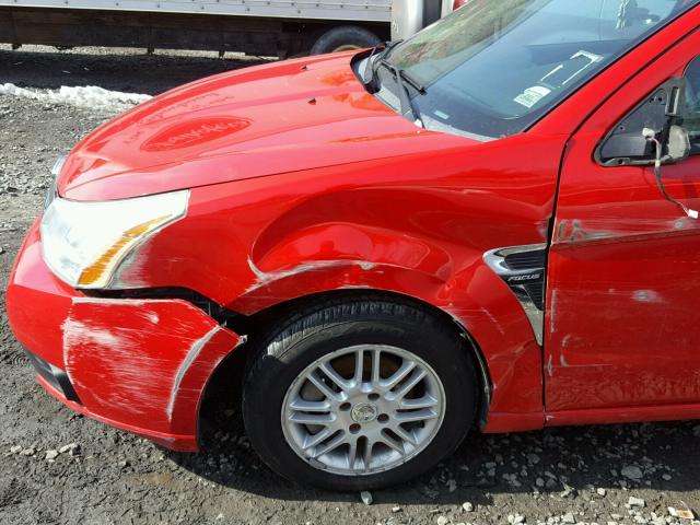 1FAHP35N98W135285 - 2008 FORD FOCUS SE RED photo 9