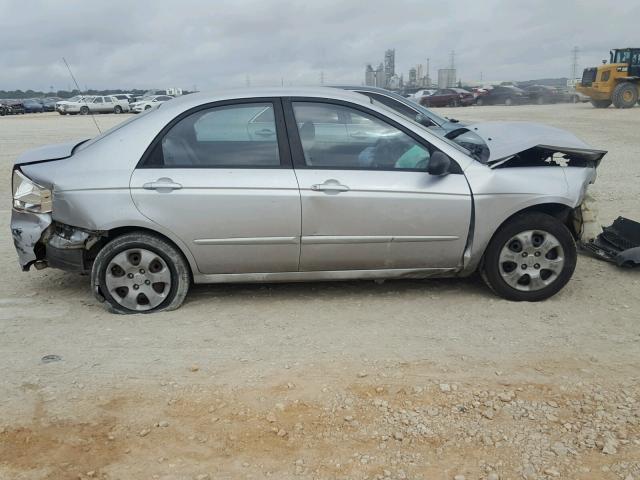 KNAFE121475453989 - 2007 KIA SPECTRA EX SILVER photo 9