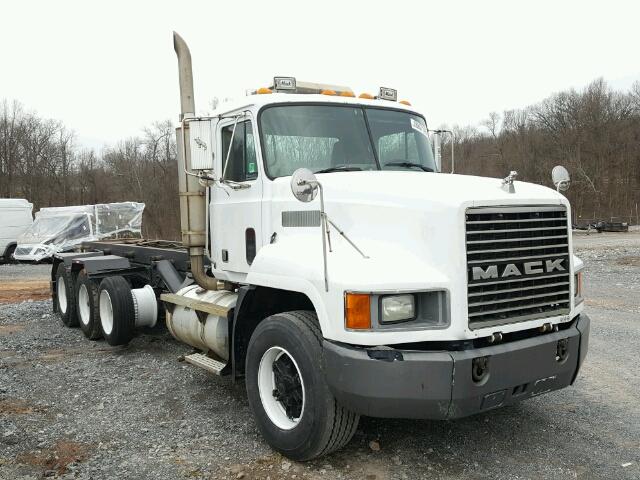 1M2AA12Y2PW020666 - 1993 MACK 600 CH600 WHITE photo 1