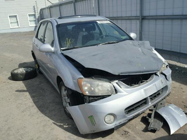 KNAFE161055094941 - 2005 KIA SPECTRA5 SILVER photo 1