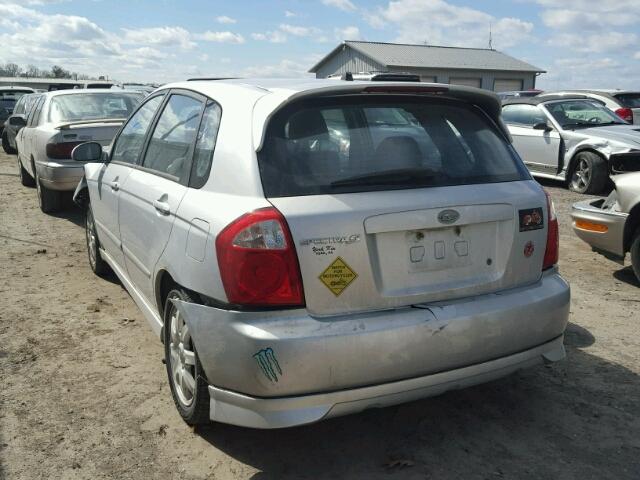 KNAFE161055094941 - 2005 KIA SPECTRA5 SILVER photo 3