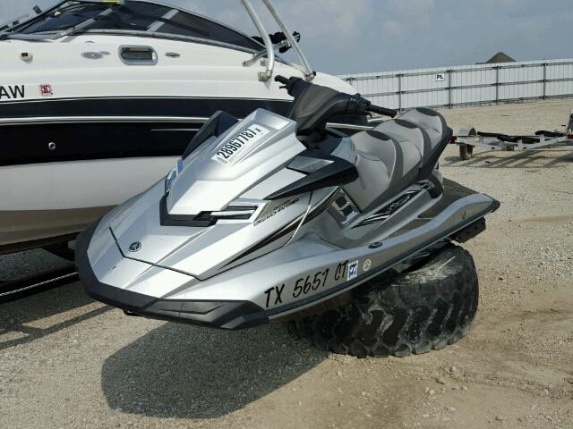 YAMA3022J415 - 2014 YAMAHA MARINE SILVER photo 2