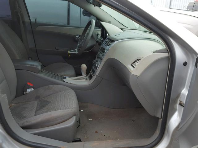 1G1ZG57B594112752 - 2009 CHEVROLET MALIBU LS ვერცხლისფერი ფოტო 5